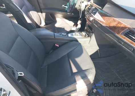 2008 BMW 528I z USA, uszkodzony, nr VIN WBANU53588CT08989